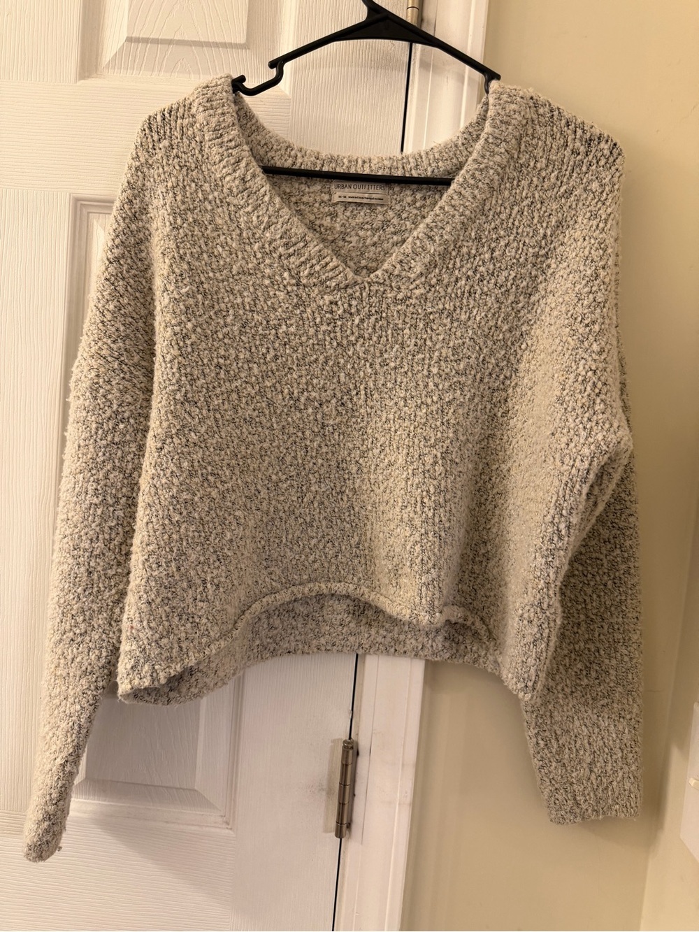 Urban Outfitters Cozy Bouclé V-Neck Cropped Sweater